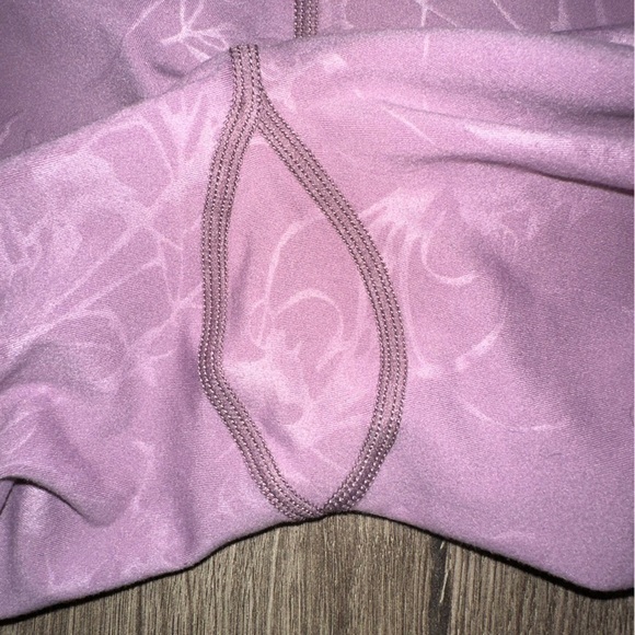 Zyia Active Light Lilac Purple Floral Print Cropped Leggings Size 4 EUC Pockets - Picture 10 of 12